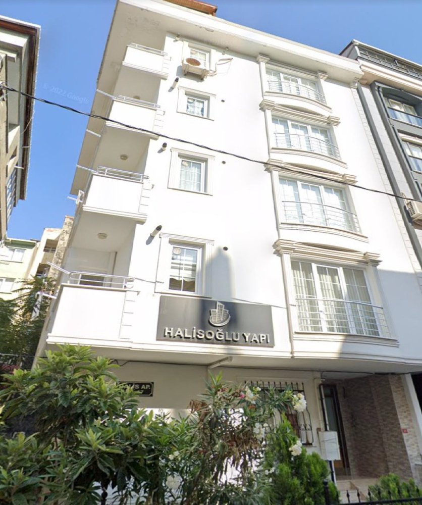 İstanbul Öztürk Sokak Halis Apartmanı