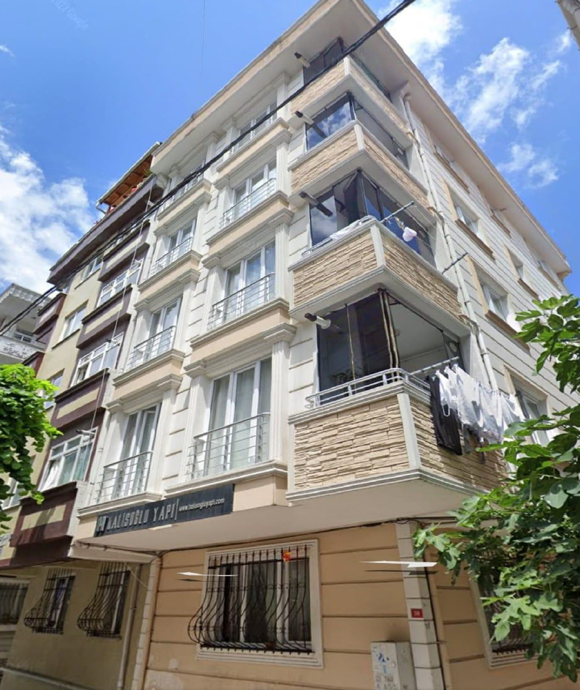 İstanbul Bilgili Sokak Halis Apartmanı